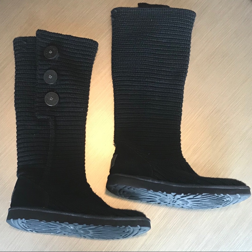 Cable Init Ugg Boots